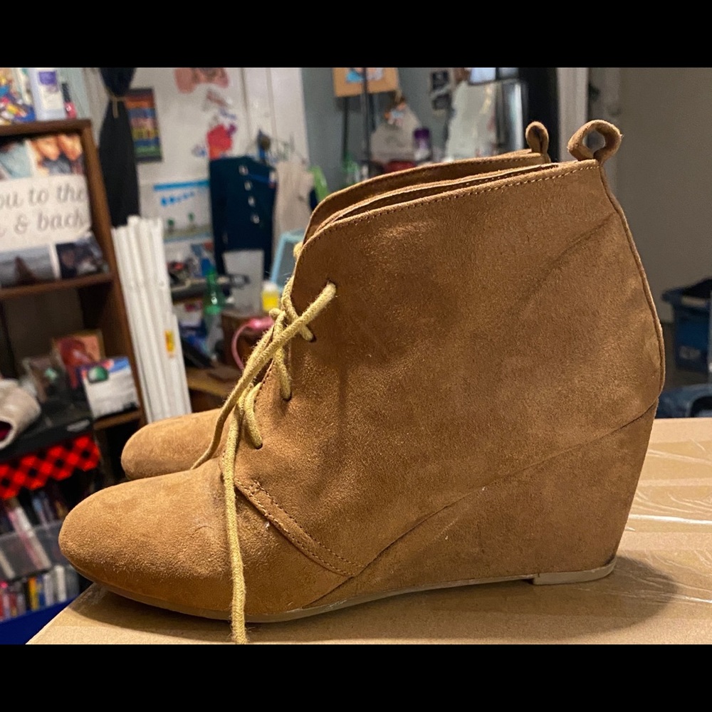 Booties - Picture 4 of 5